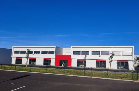 Location Locaux d'activités DONGES 184 m²