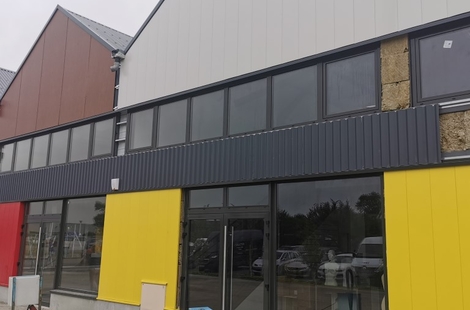 Location Locaux d'activités GUÉRANDE 255 m²