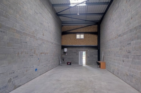 Location Locaux d'activités DONGES 184 m²
