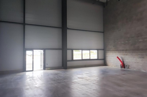 Location Locaux d'activités DONGES 350 m²