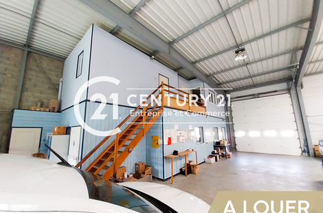 Location Locaux d'activités DONGES 325 m²