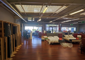 Location Locaux commerciaux TRIGNAC 440 m²