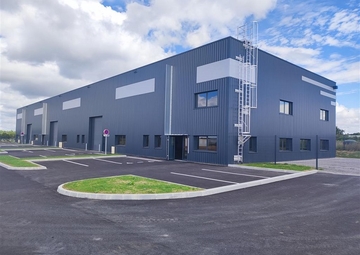 Vente Locaux d'activités DONGES 371 m²