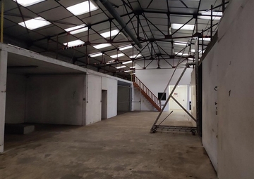 Location Locaux d'activités SAINT-NAZAIRE 717 m²