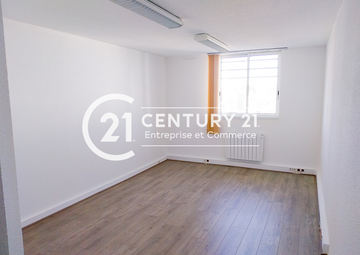Location Bureaux SAINT-NAZAIRE 180 m²