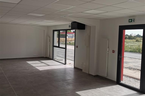Location Bureaux DONGES 126 m²